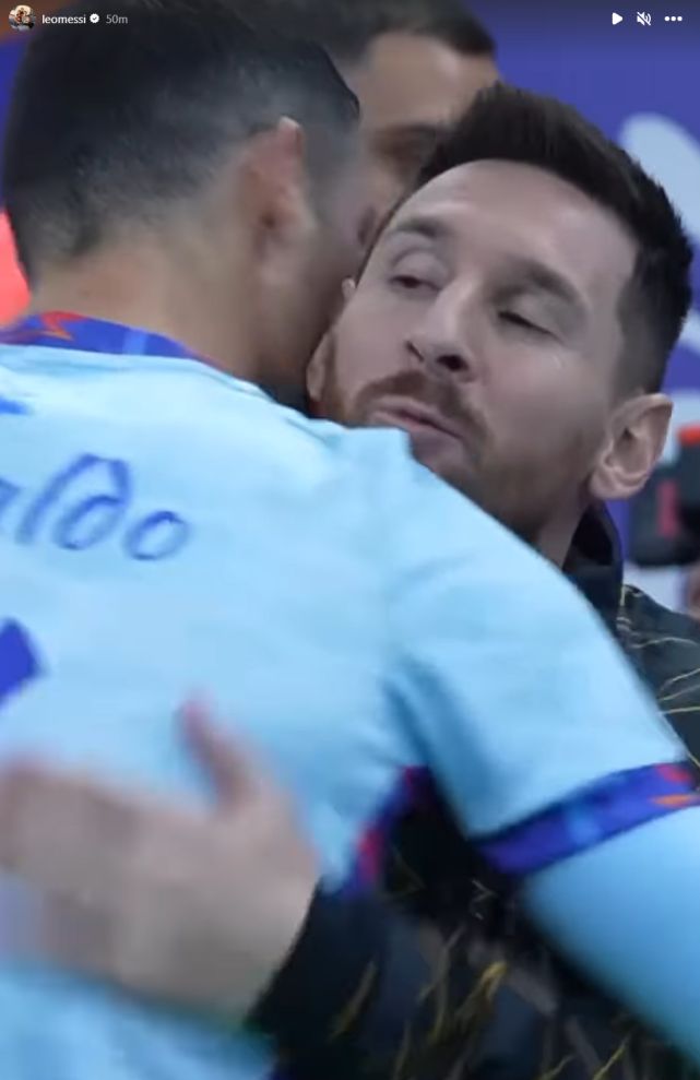 罗马诺：切尔西今日询价塞梅尼奥，曼市双雄已与团队谈判数日（罗马诺：切尔西今日问价塞梅尼奥，曼联与曼城已与其团队谈判多日）