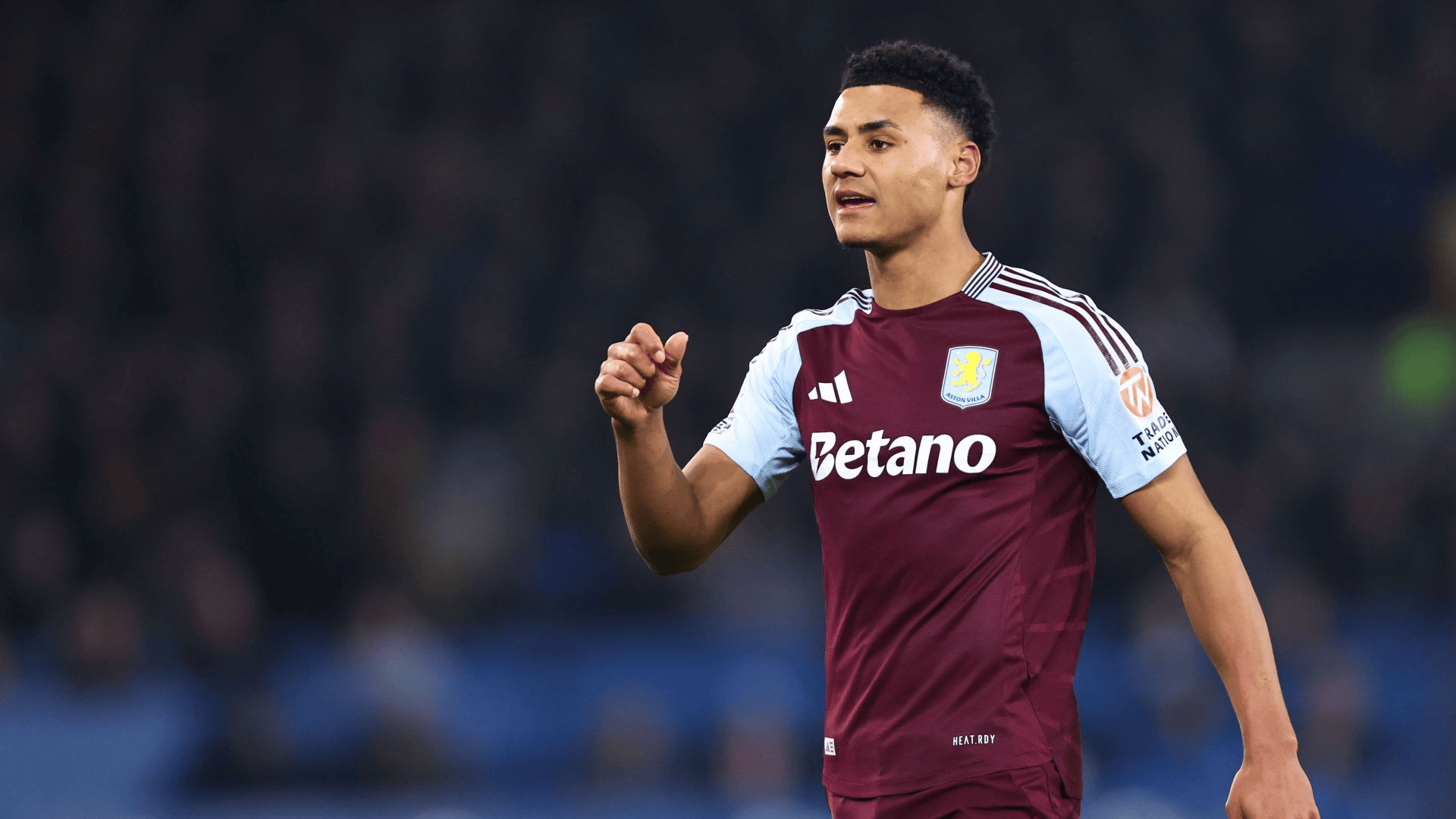 申花官方庆生海报出现低级翻译错误，将32nd写成32th（申花官微庆生海报翻译出错：32nd被写成32th）