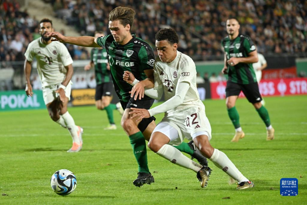 女子篮球联赛精彩进球回顾