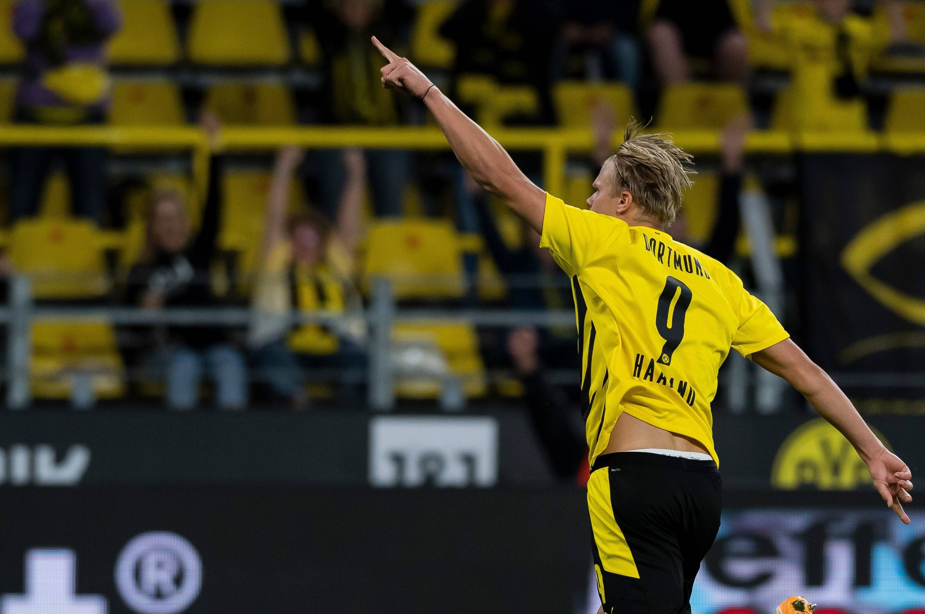 中超赛报：上海申花客场击败广州队,（中超快讯：上海申花客场力克广州队）