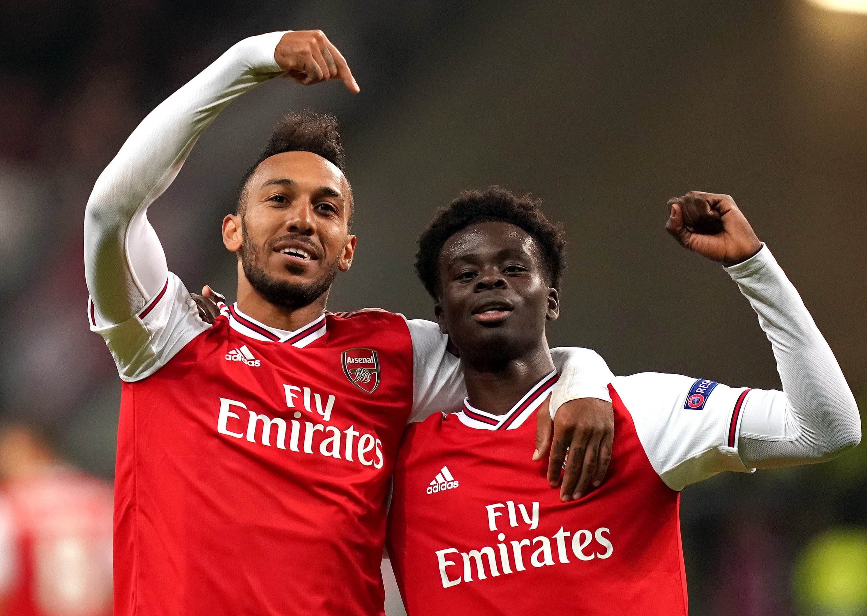 巧合！库里兄弟二人勇士生涯首秀均砍下14分