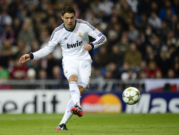 菲尔-琼斯谈马奎尔传中：我不知道他有这种能力，没在训练中见过（菲尔-琼斯评马奎尔传中：训练从未见过，没想到他还有这手）